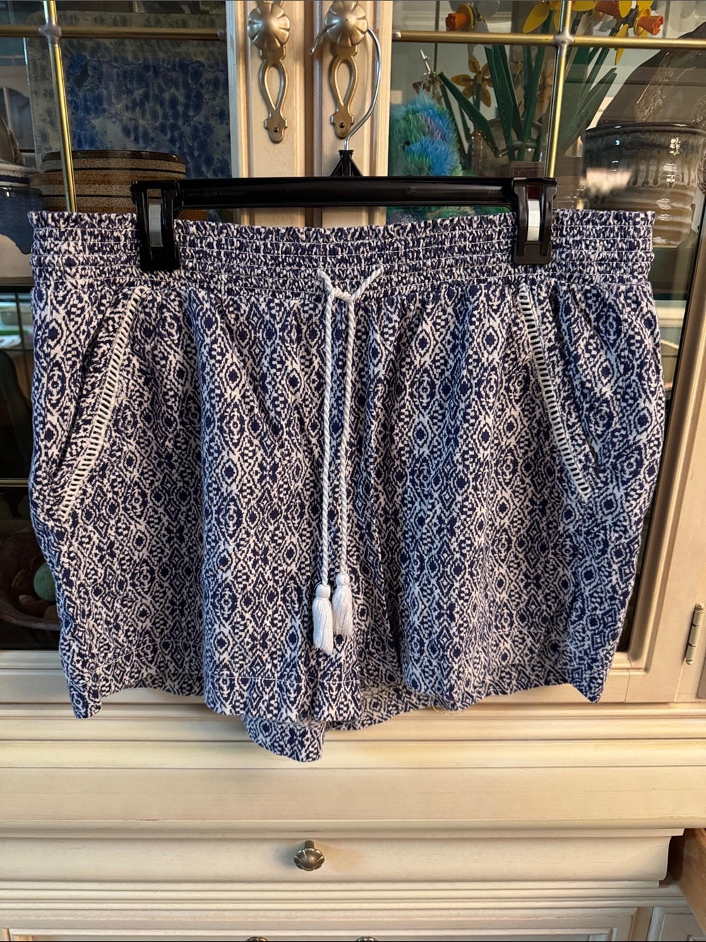 Briggs New York Navy and White Patterned Drawstring Shorts